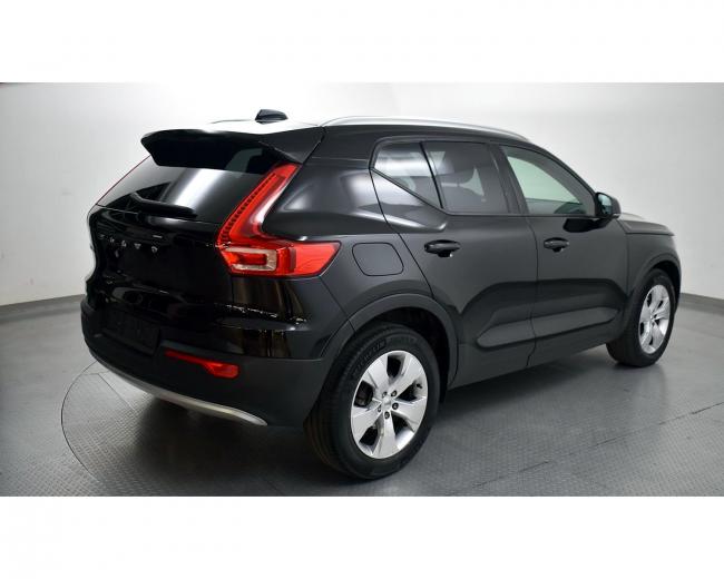 XC40 D3 Momentum Pro 