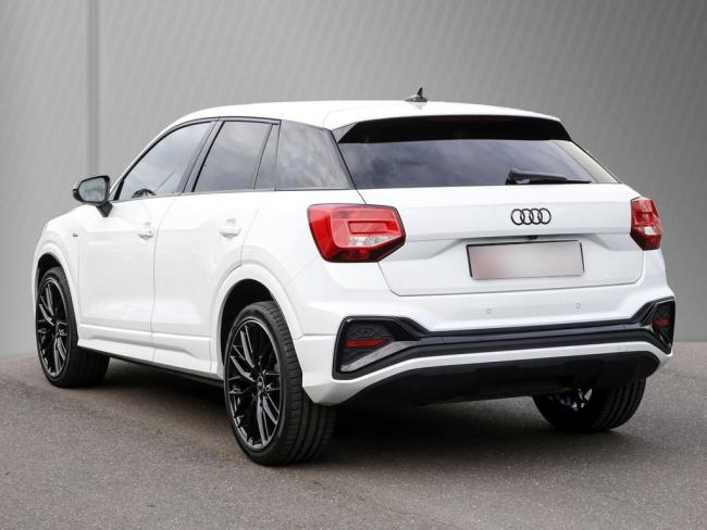 Q2 S line 35 TFSI S tronic