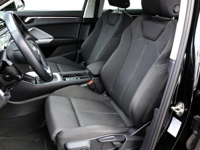 Q3 TFSI e S Line 45 TFSI e S tronic