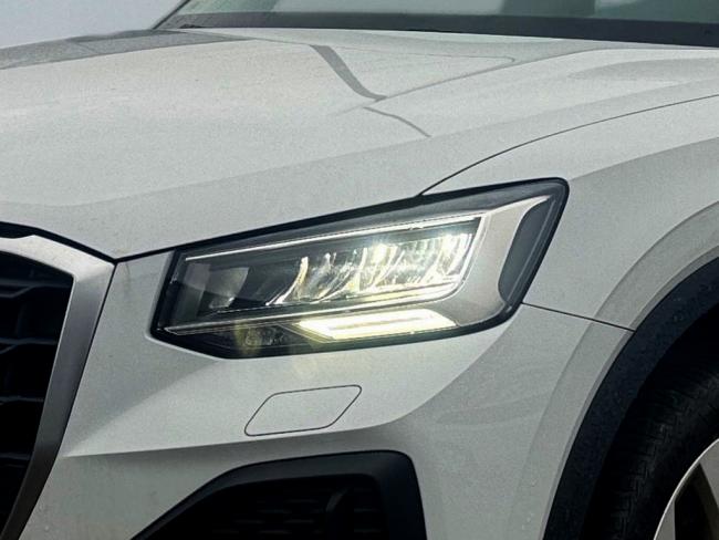 Q2 35 TFSI S Tronic 
