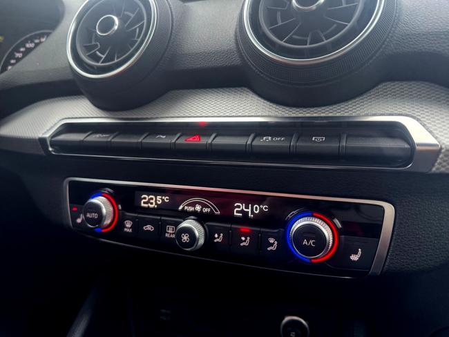 Q2 35 TFSI S Tronic 