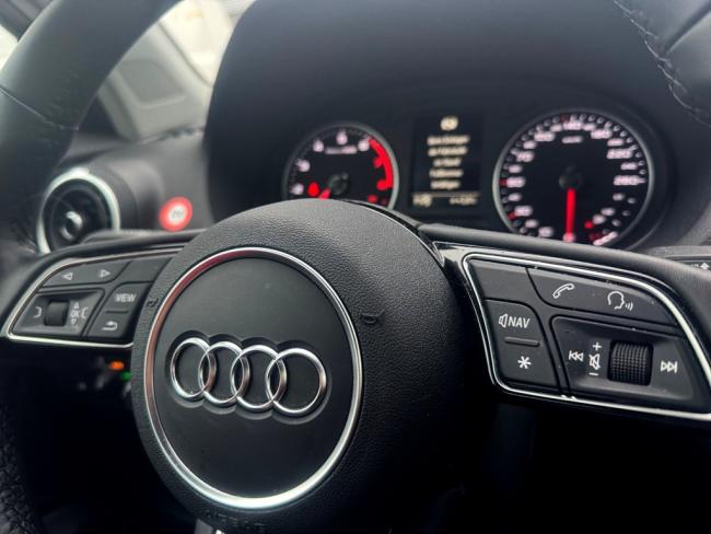 Q2 35 TFSI S Tronic 