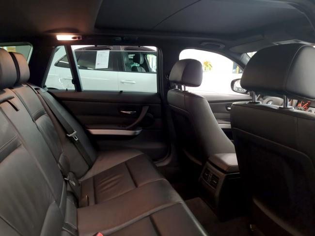 320 d Touring M Sport 