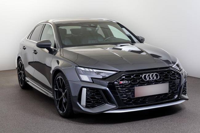 RS3 Sedan 