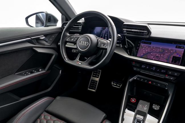 RS3 Sedan 