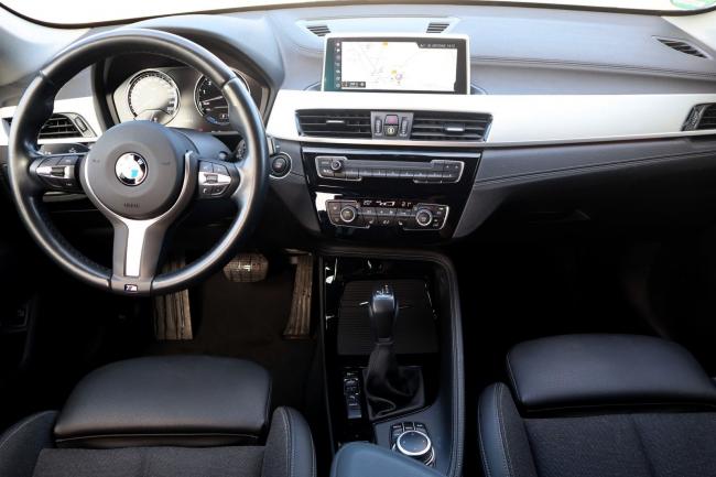X1 xDrive25e Sport Line 