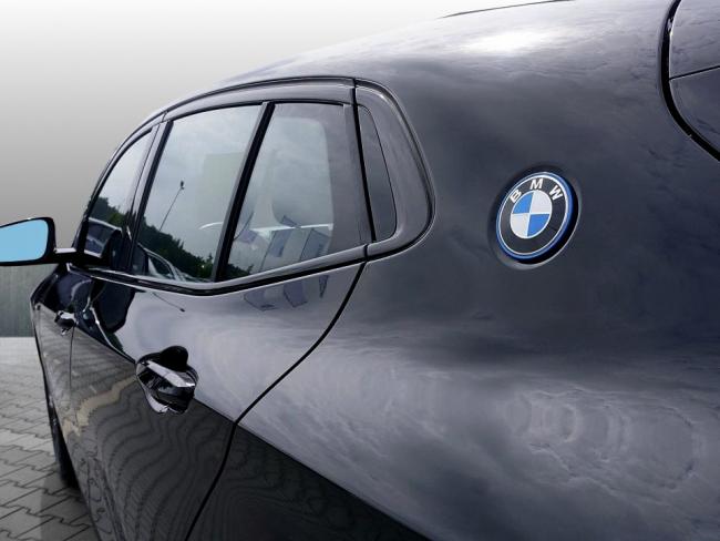 X2 xDrive25e 