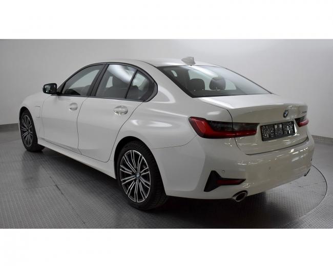 330e Sport Line 