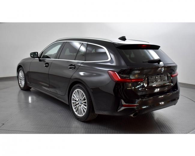 330d Touring xDrive Luxury Line