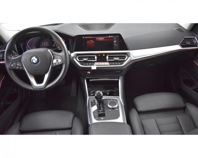 330d Touring xDrive Luxury Line