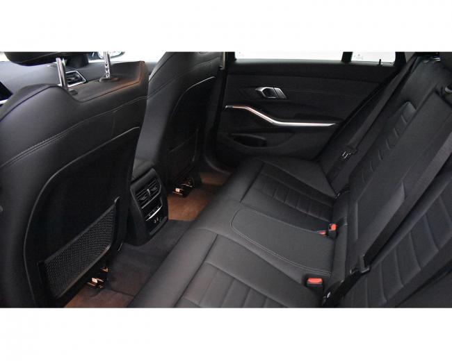 330d Touring xDrive Luxury Line