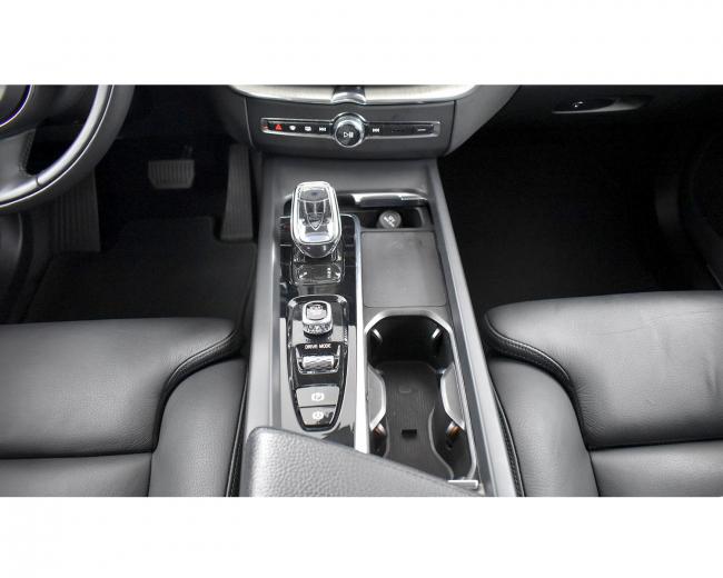 XC40 T3 Momentuum Pro 