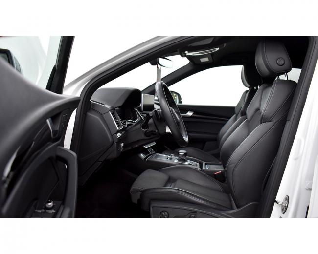 Q5 55 TFSIe Quattro Sport S Line
