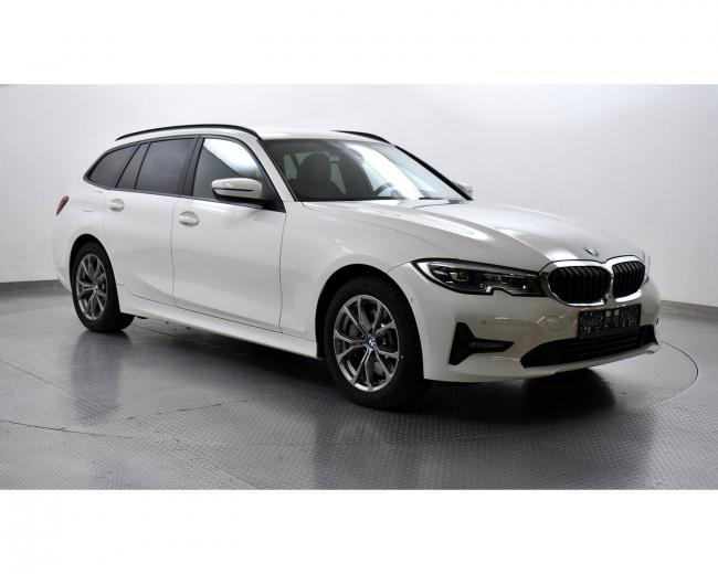 330 e Touring Sport Line 