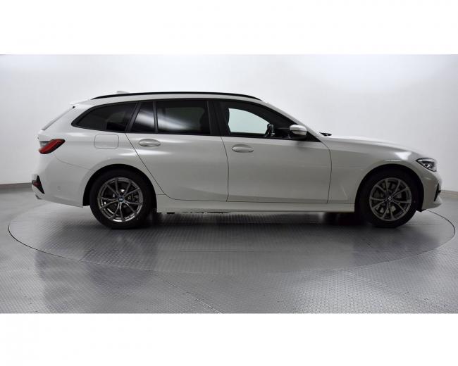 330 e Touring Sport Line 
