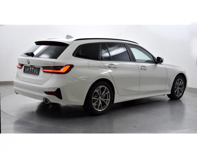 330 e Touring Sport Line 