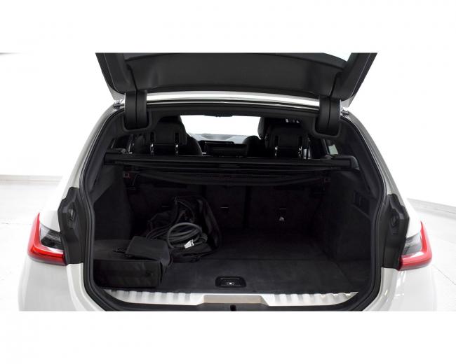 330 e Touring Sport Line 