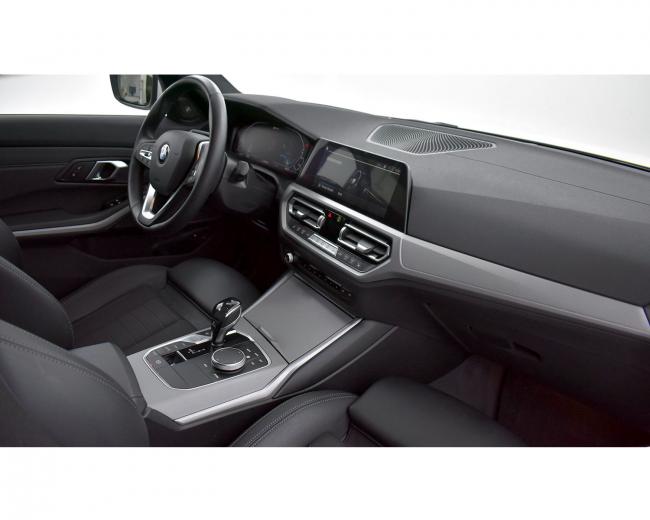 330 e Touring Sport Line 