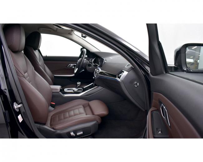 330e Touring xDrive 