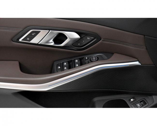 330e Touring xDrive 