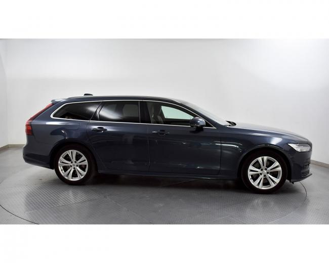 V90 B4 Momentum Pro