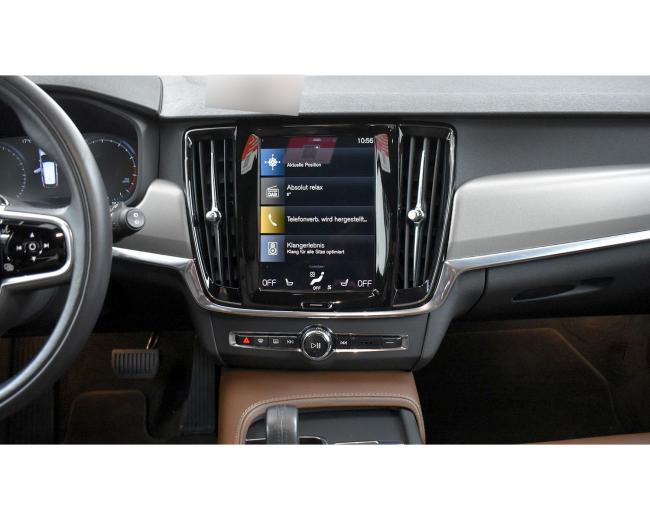 V90 B4 Momentum Pro