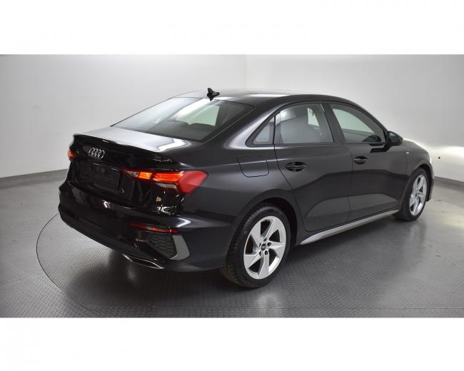 A3 30 TDI S Tronic S Line 