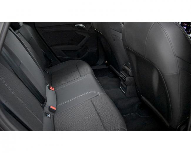 A3 30 TDI S Tronic S Line 