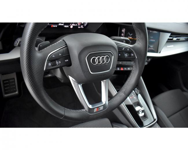 A3 30 TDI S Tronic S Line 