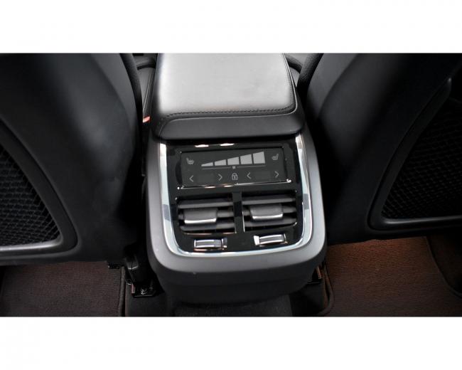 XC60 B4 Ultimate Bright AWD