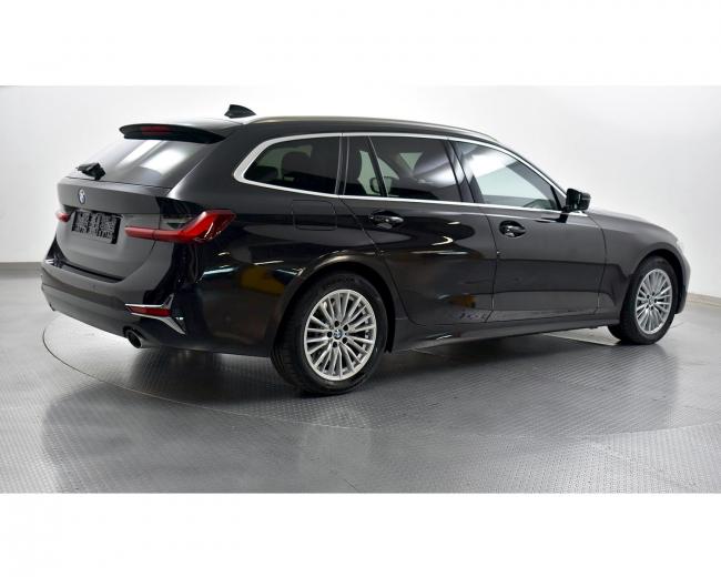 330d Touring xDrive