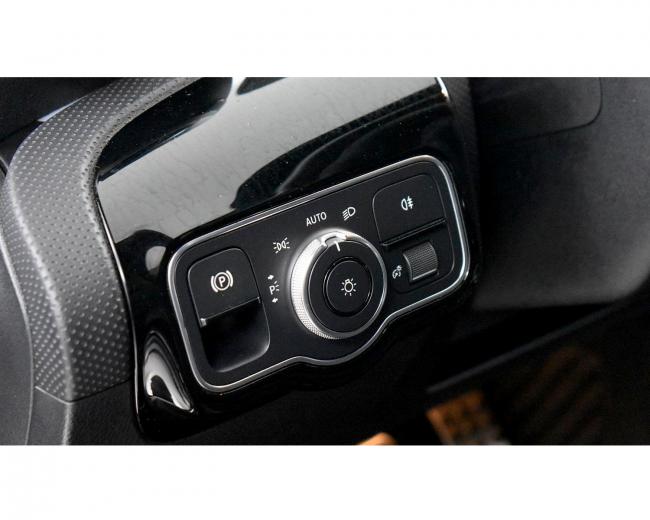 CLA 180 Shoonting Brake AMG Line 