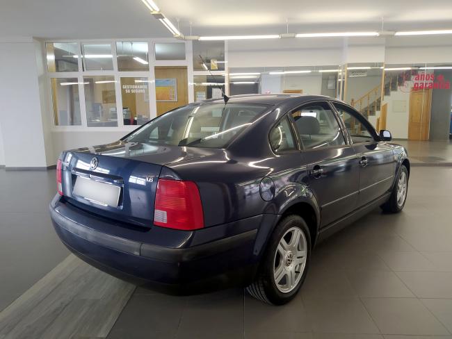 PASSAT 1.8i HIGHLINE 