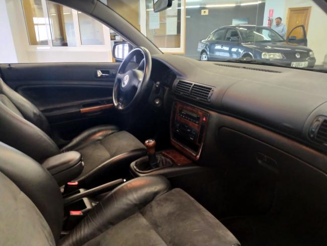 PASSAT 1.8i HIGHLINE 