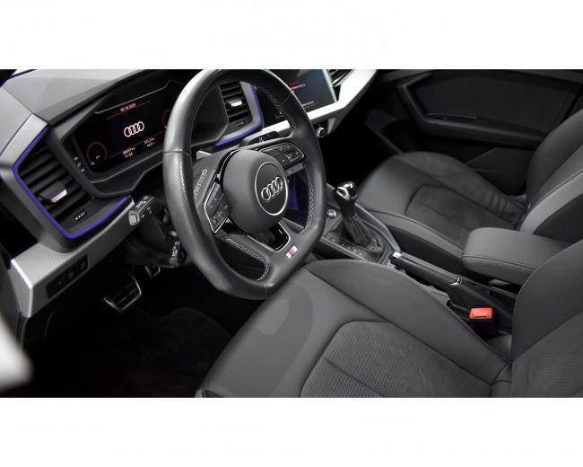 A1 Sportback  40 TFSI S LINE 