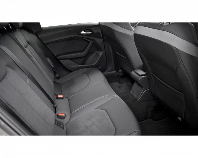 A1 Sportback  40 TFSI S LINE 