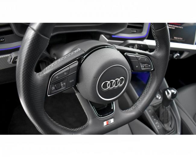 A1 Sportback  40 TFSI S LINE 