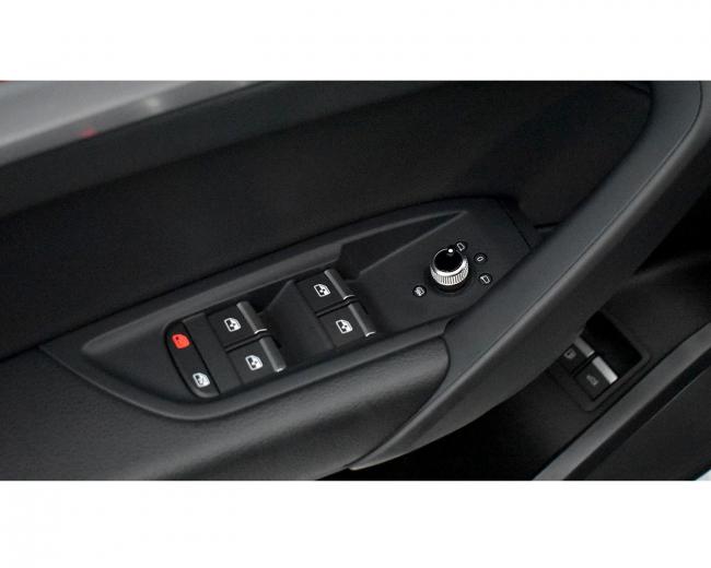 Q5 50 TFSIe Quattro Sport S Line